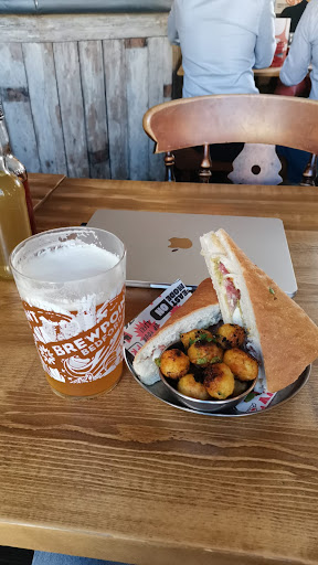 Photo of Salisbury Arms, Cambridge - 76 Tenison Rd, Cambridge CB1 2DW